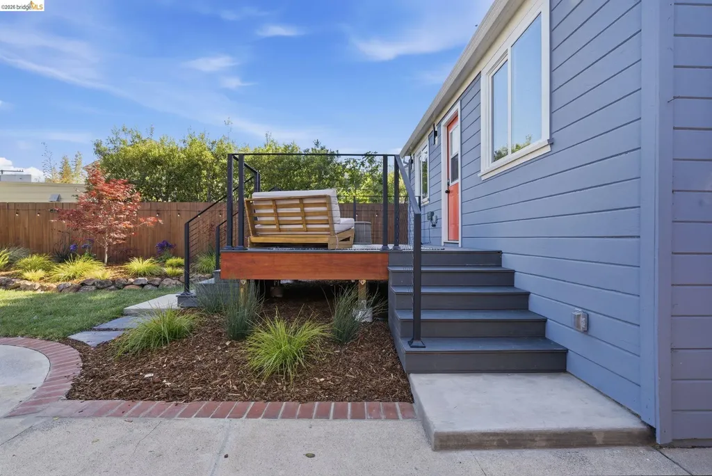 1712 Schiller Street Alameda CA 94501
