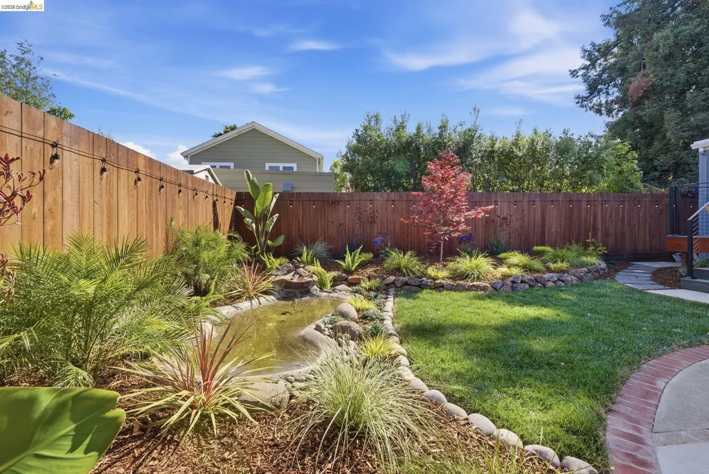1712 Schiller Street Alameda CA 94501