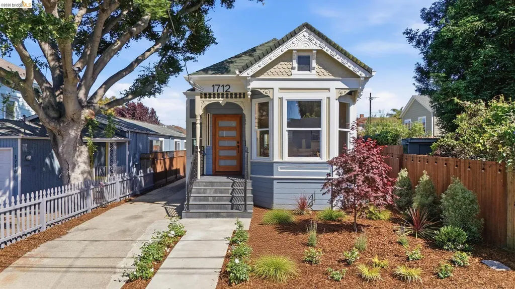 1712 Schiller Street Alameda CA 94501