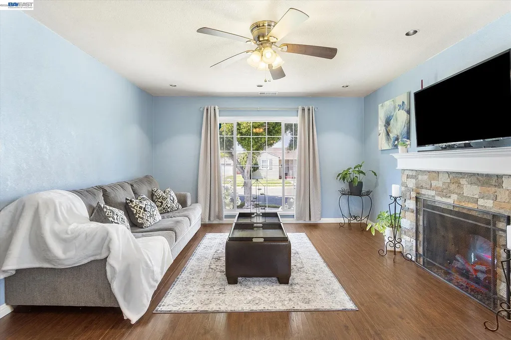 381 Lexington Avenue San Leandro CA 94577