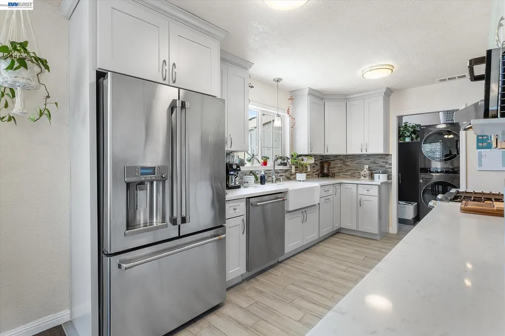381 Lexington Avenue San Leandro CA 94577