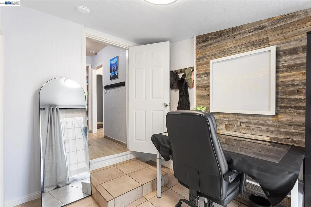 381 Lexington Avenue San Leandro CA 94577