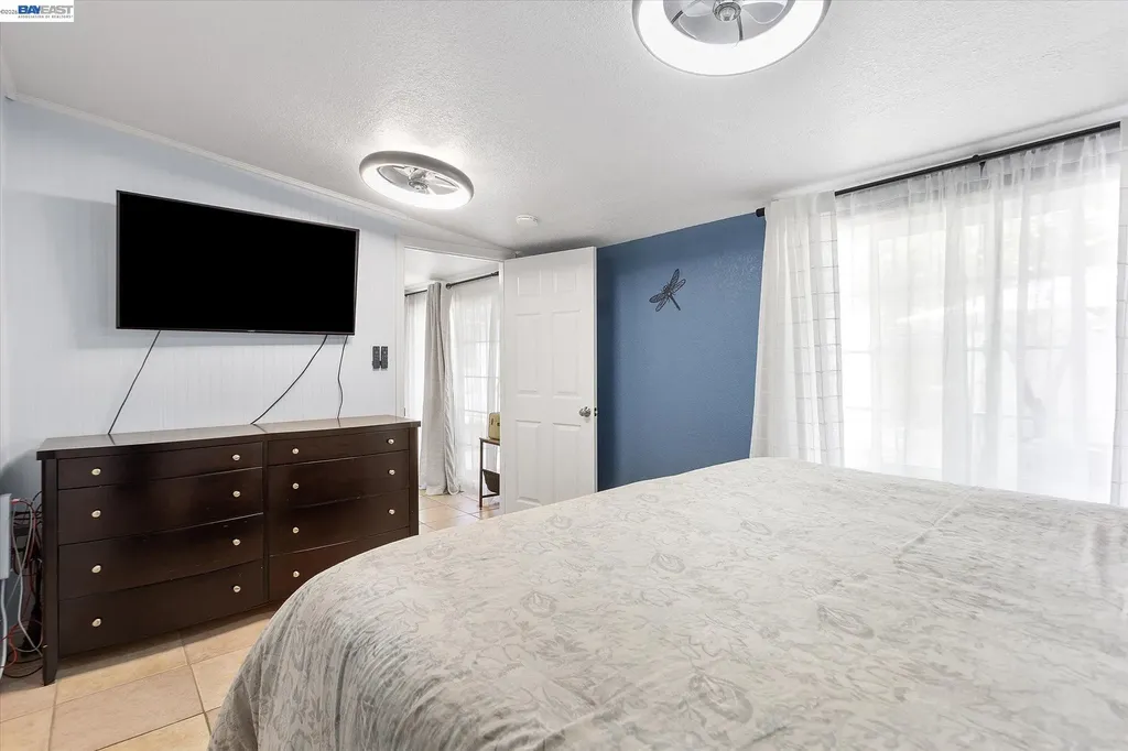 381 Lexington Avenue San Leandro CA 94577