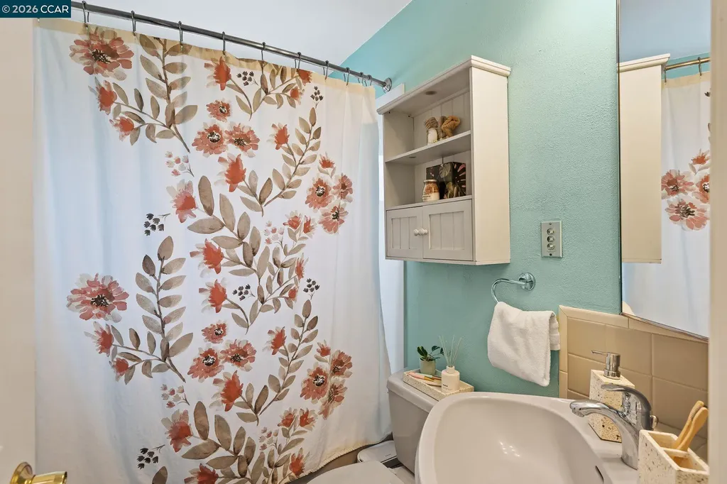 1948 Rainier Drive Martinez CA 94553