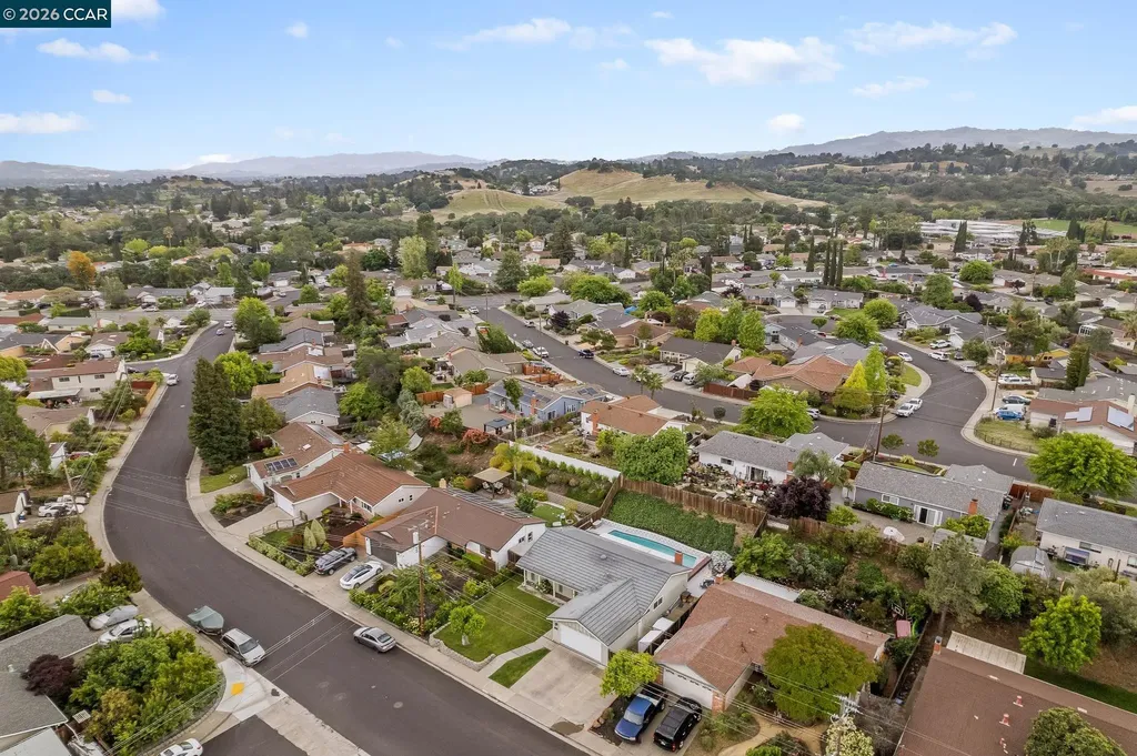 1948 Rainier Drive Martinez CA 94553