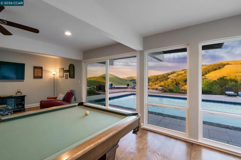 1933 Joseph Drive Moraga CA 94556