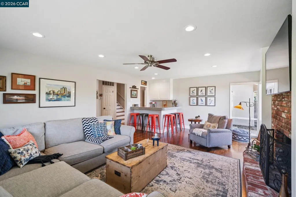 1933 Joseph Drive Moraga CA 94556