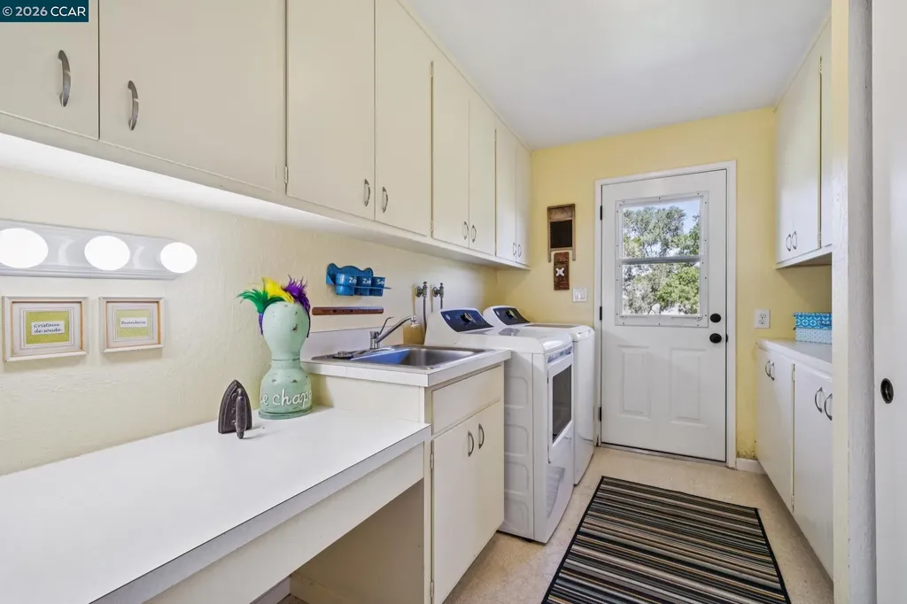 1933 Joseph Drive Moraga CA 94556