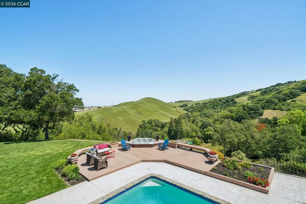 1933 Joseph Drive Moraga CA 94556