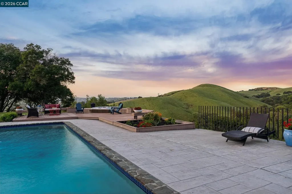 1933 Joseph Drive Moraga CA 94556