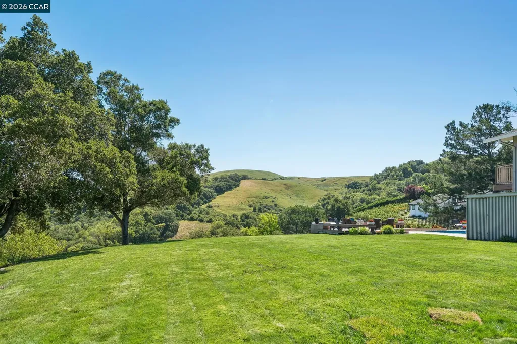 1933 Joseph Drive Moraga CA 94556