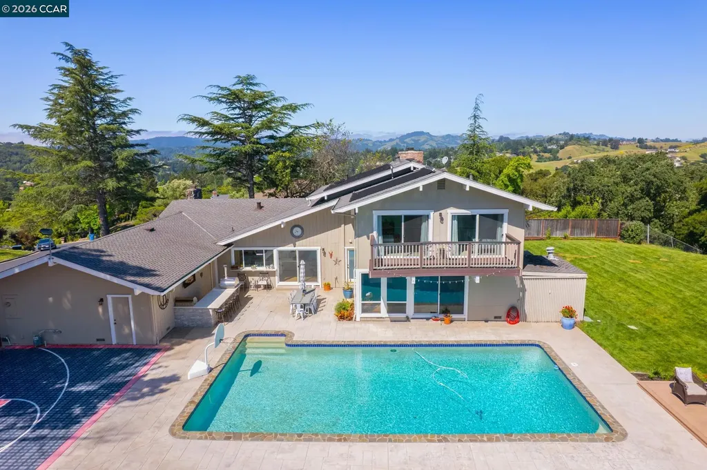 1933 Joseph Drive Moraga CA 94556