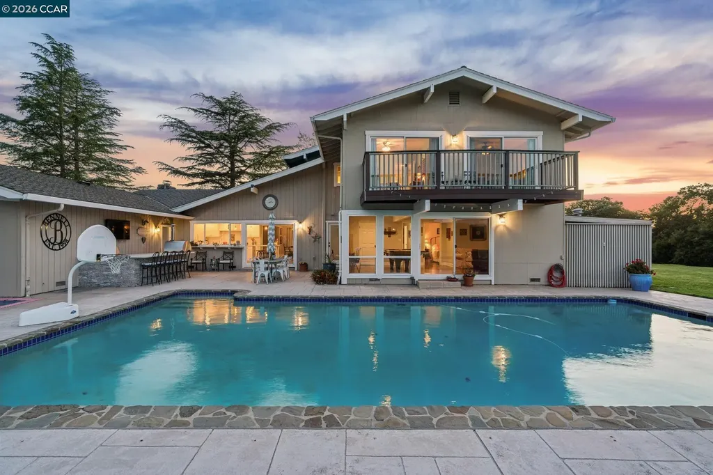 1933 Joseph Drive Moraga CA 94556