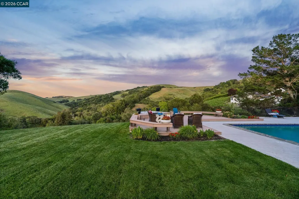 1933 Joseph Drive Moraga CA 94556