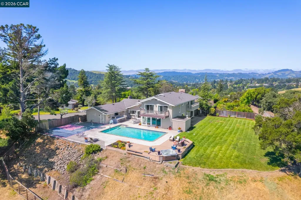 1933 Joseph Drive Moraga CA 94556