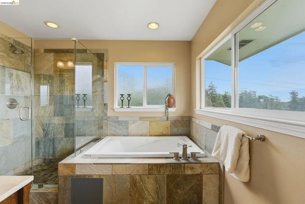 147 Acacia Way Vallejo CA 94591
