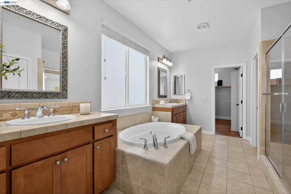 5880 Hillbrook Place Dublin CA 94568