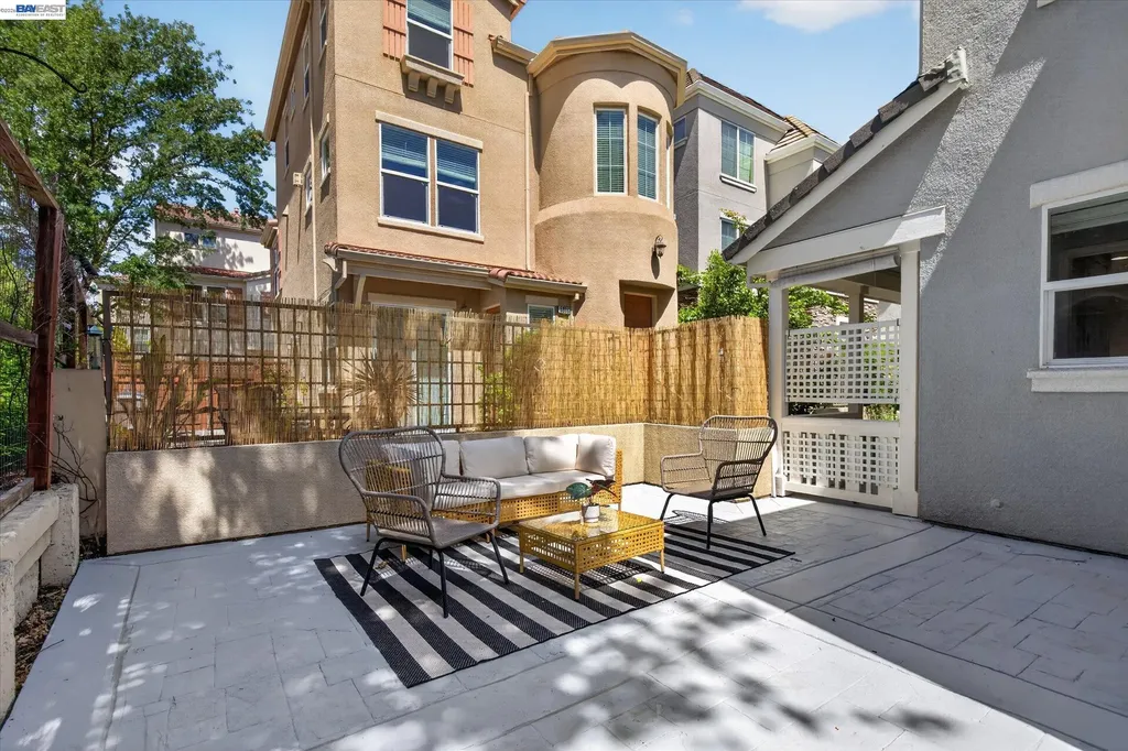 5880 Hillbrook Place Dublin CA 94568