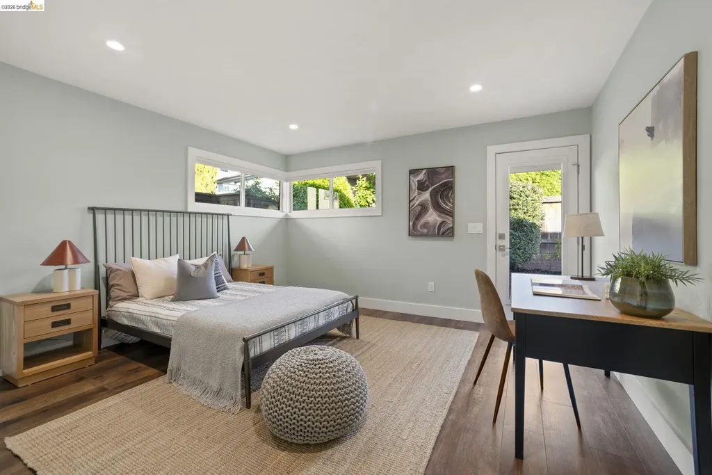 4238 Laguna Avenue Oakland CA 94602