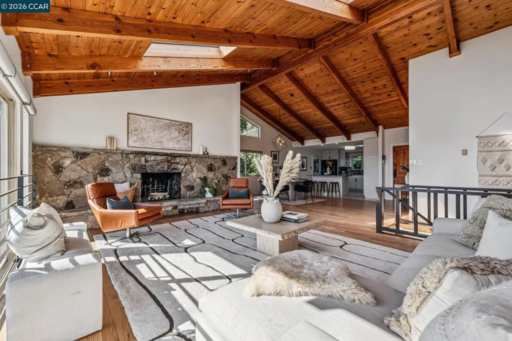 3203 Monterey Boulevard Oakland CA 94602