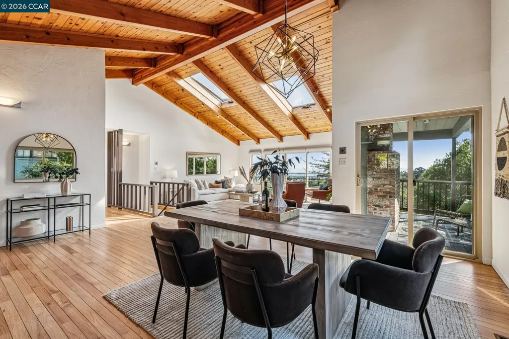3203 Monterey Boulevard Oakland CA 94602