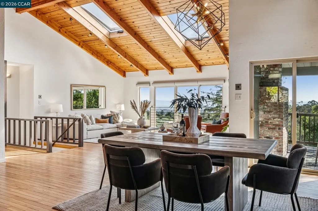 3203 Monterey Boulevard Oakland CA 94602