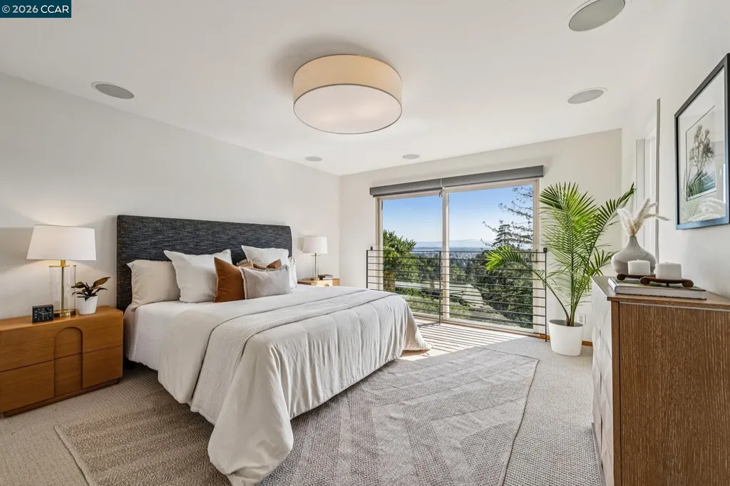3203 Monterey Boulevard Oakland CA 94602