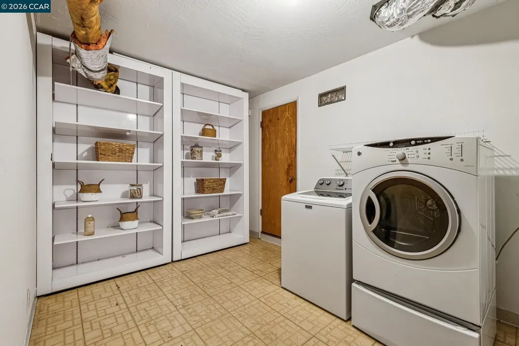 3203 Monterey Boulevard Oakland CA 94602