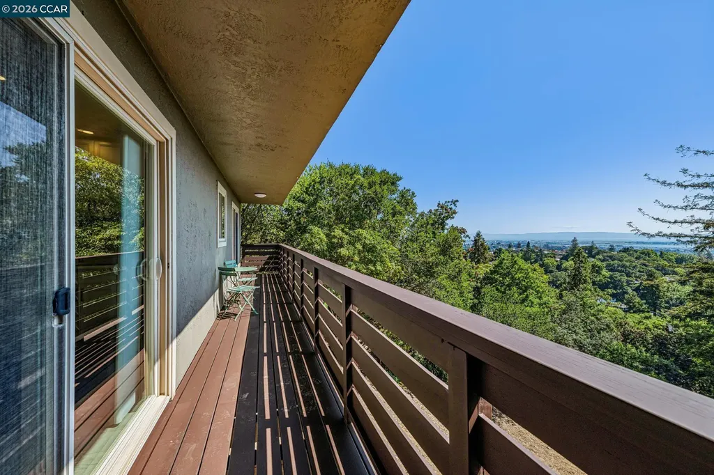 3203 Monterey Boulevard Oakland CA 94602