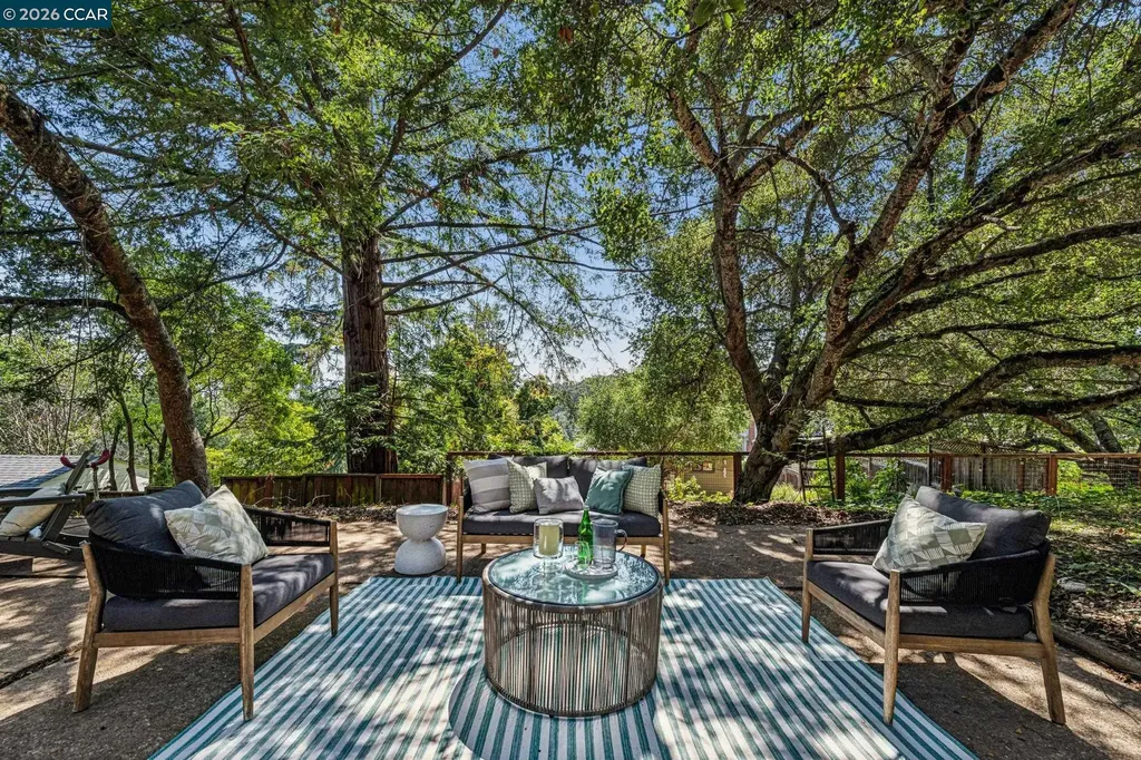 3203 Monterey Boulevard Oakland CA 94602