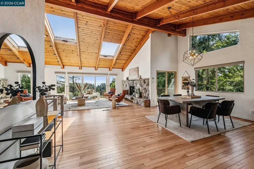 3203 Monterey Boulevard Oakland CA 94602