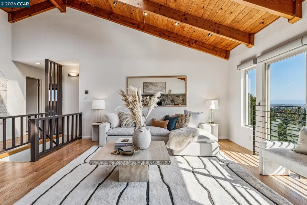3203 Monterey Boulevard Oakland CA 94602