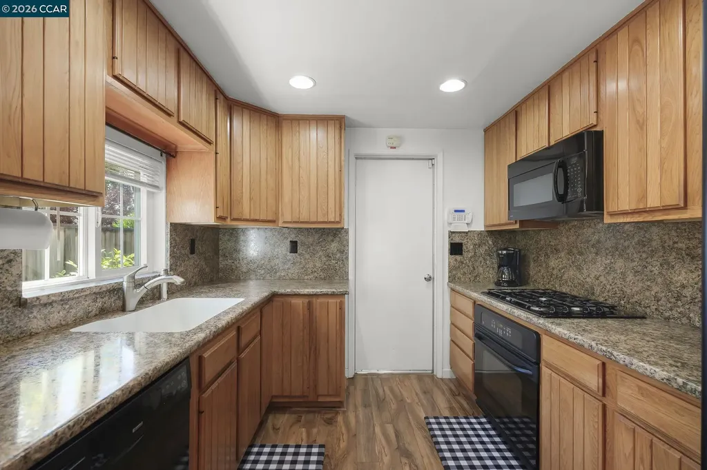 2259 Shasta Court Martinez CA 94553