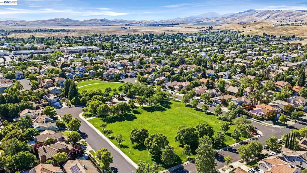 1124 Brookdale Lane Livermore CA 94551