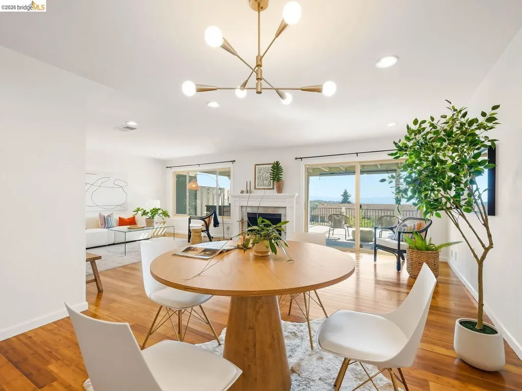 57 Thousand Oaks Street Oakland CA 94605