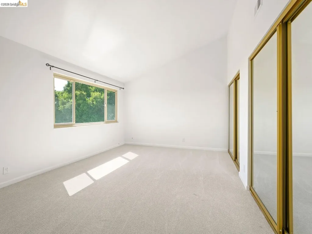 57 Thousand Oaks Street Oakland CA 94605