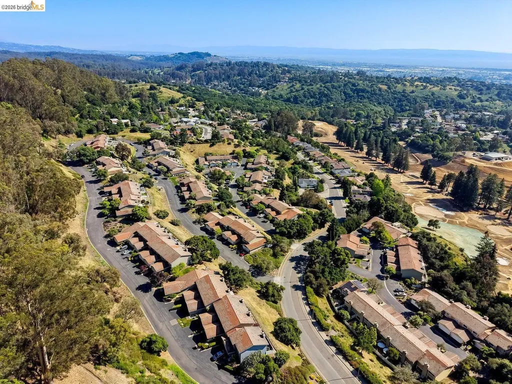 57 Thousand Oaks Street Oakland CA 94605