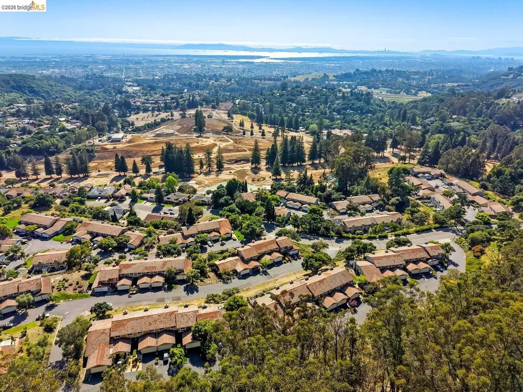 57 Thousand Oaks Street Oakland CA 94605