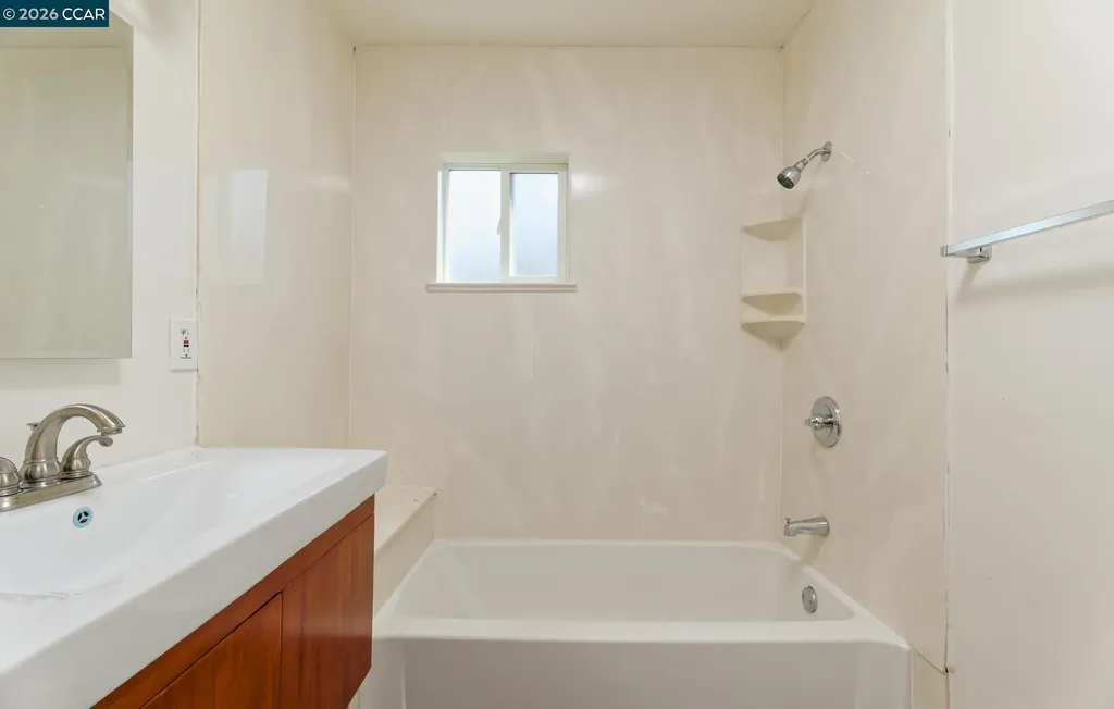 232 Madison Avenue Bay Point CA 94565