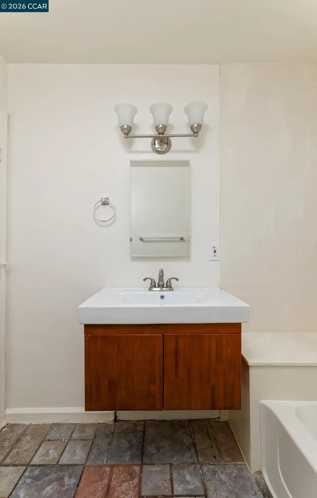 232 Madison Avenue Bay Point CA 94565