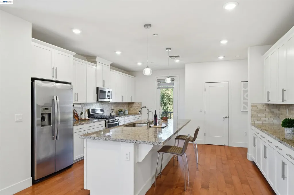 3062 Threecastles Way Dublin CA 94568
