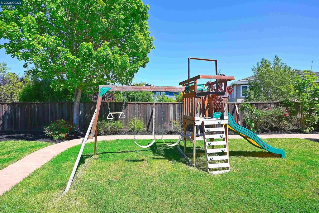 463 Samuel Court Benicia CA 94510