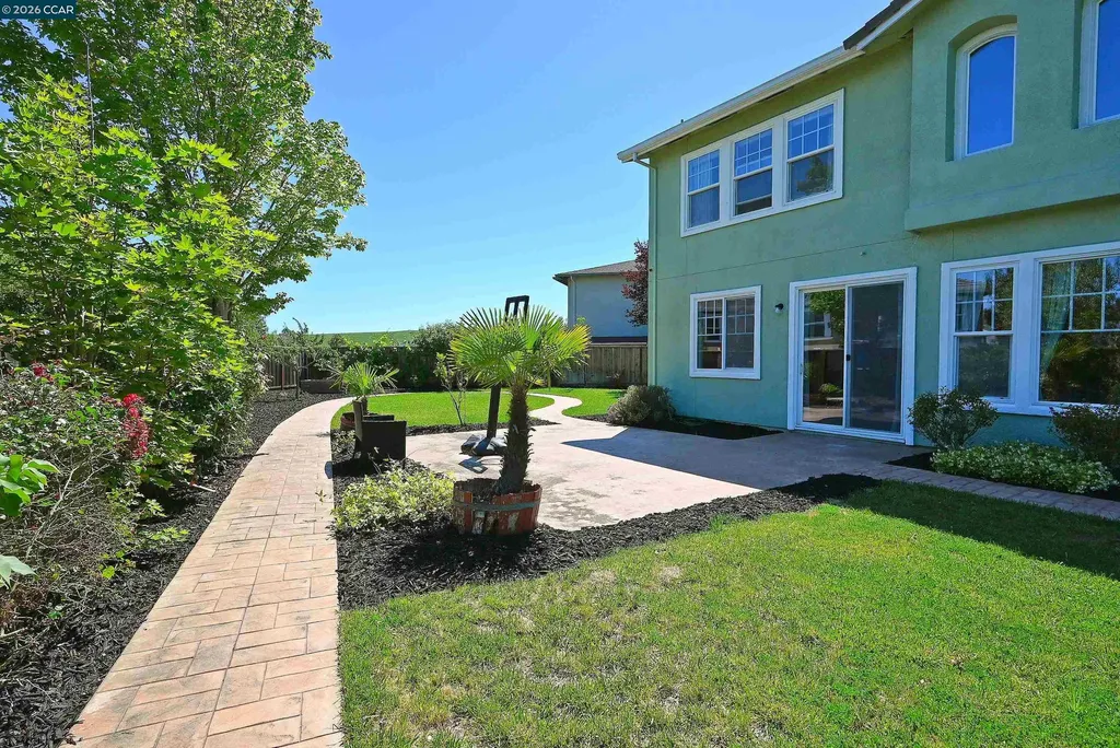 463 Samuel Court Benicia CA 94510