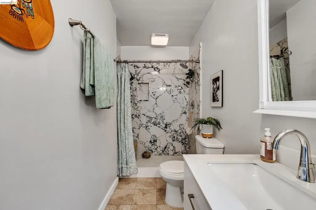 679 28th Street Oakland CA 94608