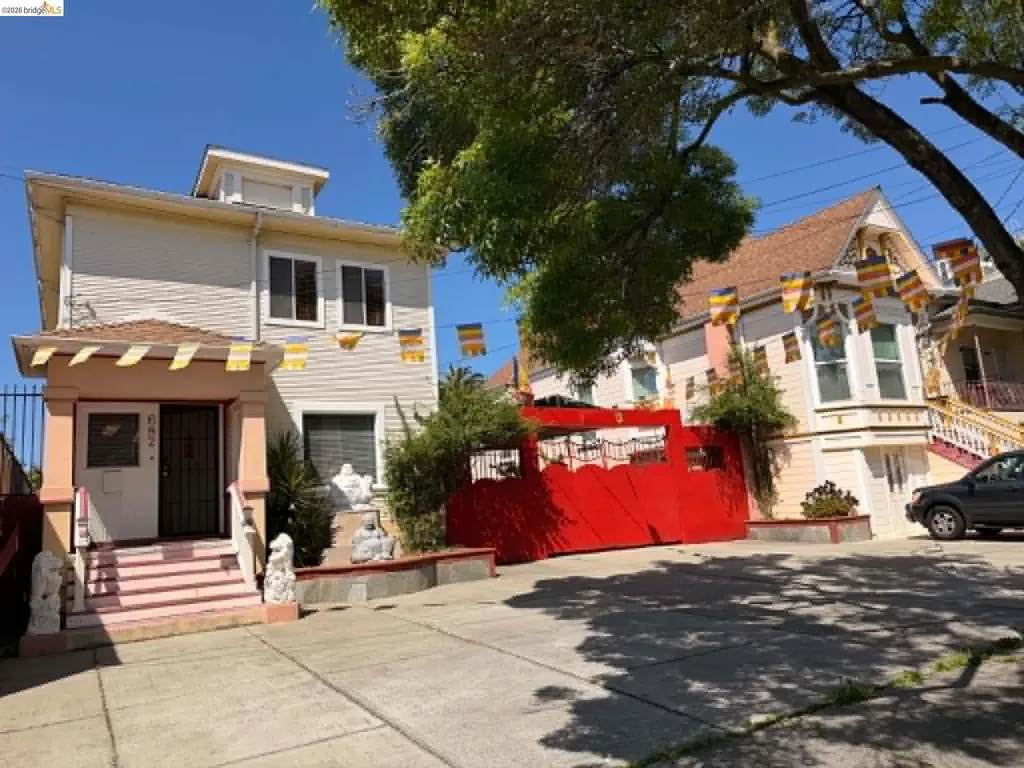 679 28th Street Oakland CA 94608