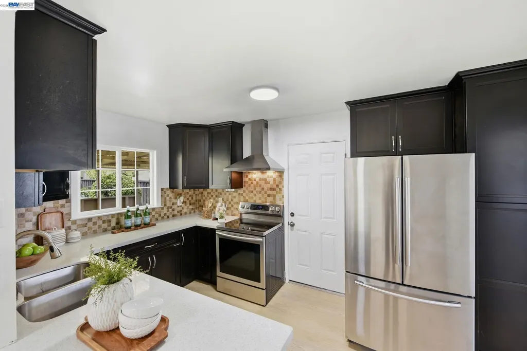 363 Lafayette Avenue Hayward CA 94544
