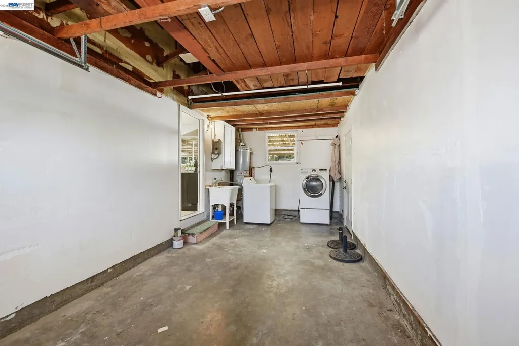 363 Lafayette Avenue Hayward CA 94544
