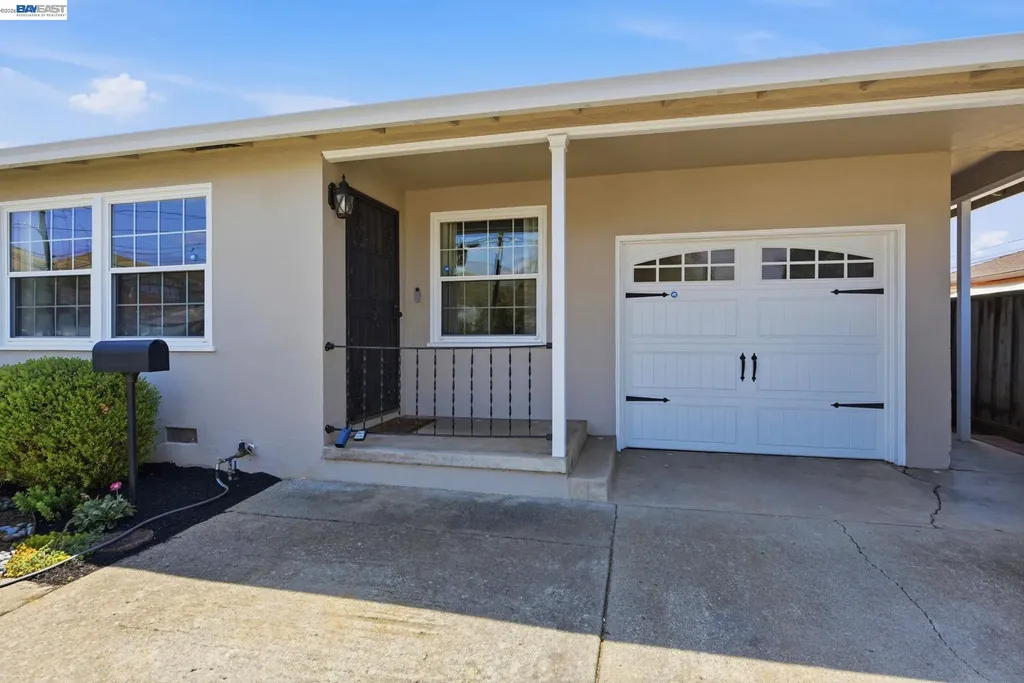 363 Lafayette Avenue Hayward CA 94544