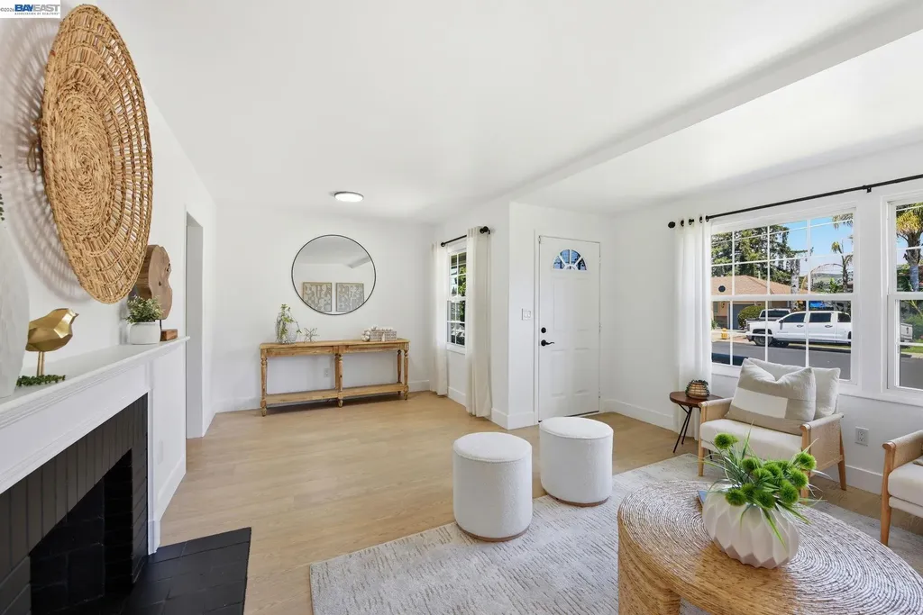 363 Lafayette Avenue Hayward CA 94544