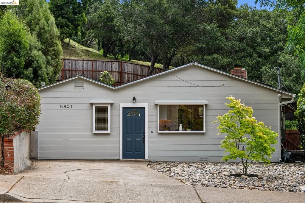 5801 Leona Street Oakland CA 94605